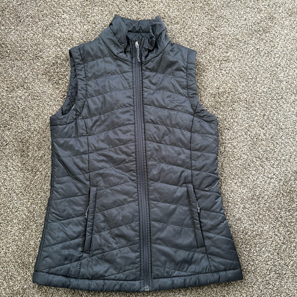Columbia vest